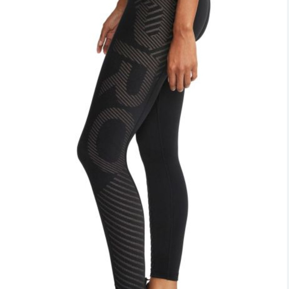 Nike - Picture 2 of 7